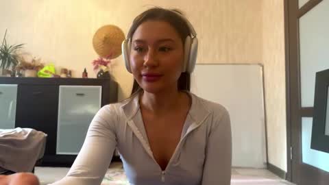 Lynn online show from 11.02.25