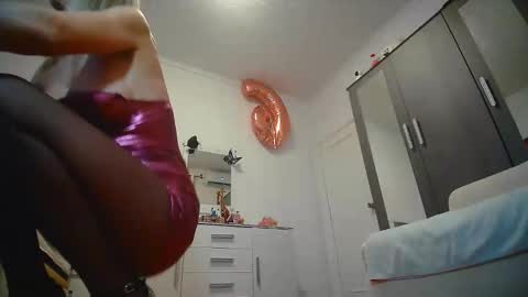 jesy online show from 11.11.25