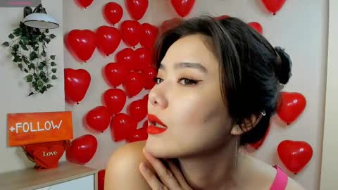 Snapshot of jettablock chatting on 02.14.25 Hi all. My name is Naomi and Im glad to see you in my room online show from 02.14.25
