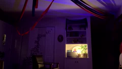 jettandmaia online show from 10.28.25