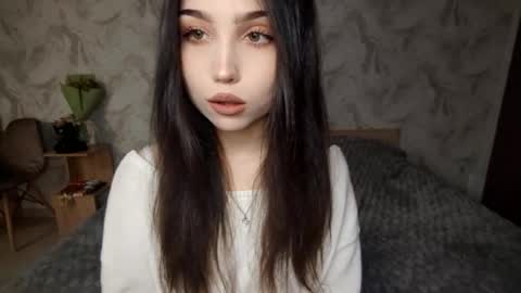 I am Gina ntmu Lets hit 10 Thumbs Up together online show from 03.23.26