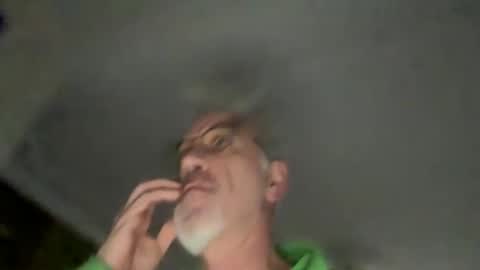 Snapshot of jewlronny chatting on 12.31.24 jewlronny online show from 12.31.24