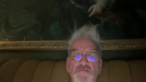 Snapshot of jewlronny chatting on 01.05.25 jewlronny online show from 01.05.25