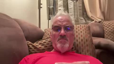 Snapshot of jewlronny chatting on 10.18.25 jewlronny online show from 10.18.25