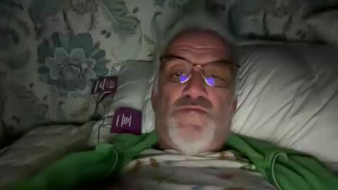 Snapshot of jewlronny chatting on 10.22.25 jewlronny online show from 10.22.25