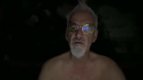 Snapshot of jewlronny chatting on 10.26.25 jewlronny online show from 10.26.25