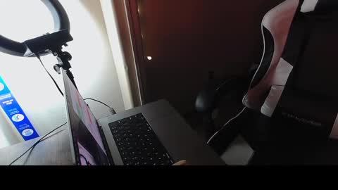 Snapshot of jexrs chatting on 10.01.25 jexrs online show from 10.01.25