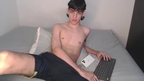 Snapshot of jey_foxx chatting on 01.23.25 jey_foxx online show from 01.23.25