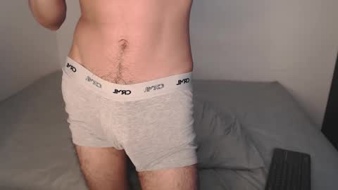 Snapshot of jey_foxx chatting on 02.14.25 jey_foxx online show from 02.14.25