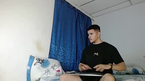 Juan David online show from 02.13.25