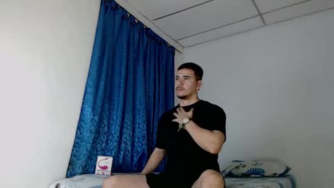 Juan David online show from 02.20.25