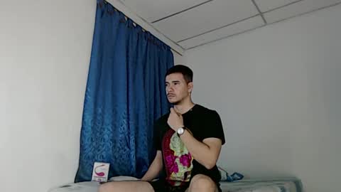 Juan David online show from 02.22.25