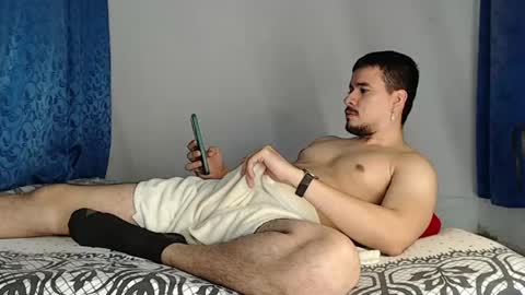 Snapshot of jeycob_happy97 chatting on 05.20.26 Juan David online show from 05.20.26