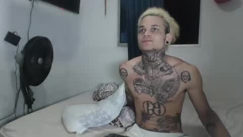 Snapshot of jeykob_23 chatting on 12.04.24 JEYKOB online show from 12.04.24