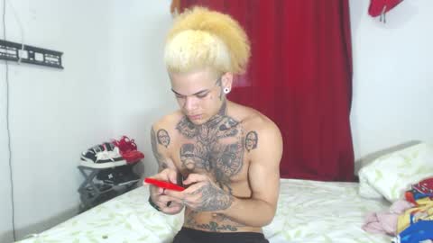 Snapshot of jeykob_23 chatting on 12.24.24 JEYKOB online show from 12.24.24