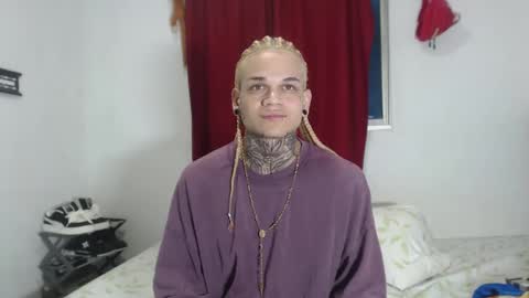 Snapshot of jeykob_23 chatting on 12.27.24 JEYKOB online show from 12.27.24