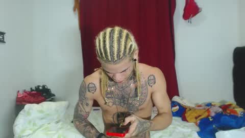 Snapshot of jeykob_23 chatting on 01.10.25 JEYKOB online show from 01.10.25