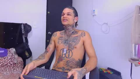 Snapshot of jeykob_23 chatting on 10.28.25 JEYKOB online show from 10.28.25