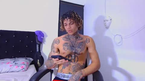 Snapshot of jeykob_23 chatting on 11.11.25 JEYKOB online show from 11.11.25