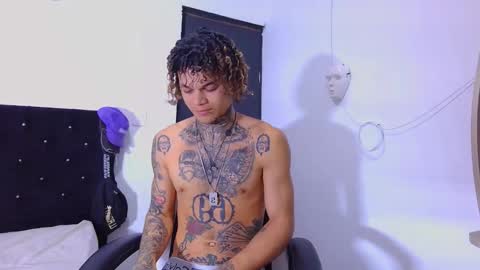 Snapshot of jeykob_23 chatting on 11.11.25 JEYKOB online show from 11.11.25