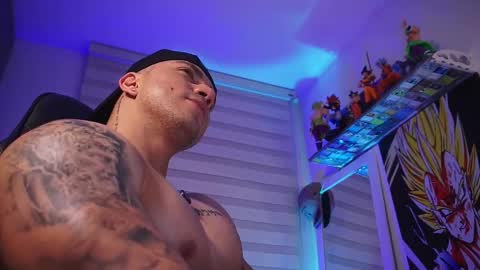 Snapshot of jherxx chatting on 11.21.25 Herman Miller online show from 11.21.25