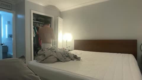 Snapshot of jhfromqueens chatting on 11.11.25 jhfromqueens online show from 11.11.25