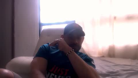 En moreno online show from 11.23.25