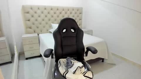 jhoanleandro online show from 11.04.25