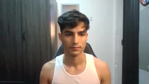 Snapshot of jhon_2000s chatting on 12.16.24 jhon online show from 12.16.24