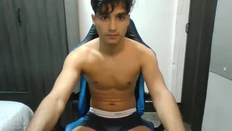 Snapshot of jhon_2000s chatting on 01.09.25 jhon online show from 01.09.25