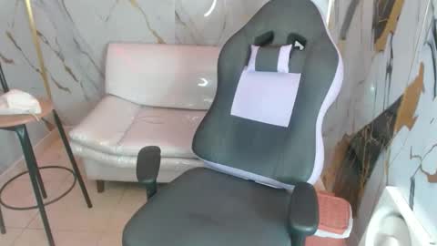 Snapshot of jhon_cooper18 chatting on 02.04.26 jhost online show from 02.04.26