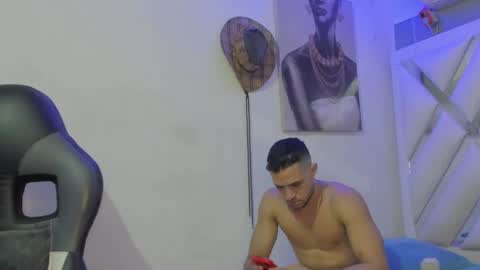 Snapshot of jhonny_flames7 chatting on 12.23.24 jhonny online show from 12.23.24