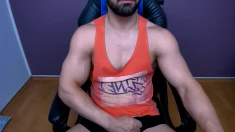 Snapshot of jhonnyboy007 chatting on 12.01.25 Black Diamond online show from 12.01.25