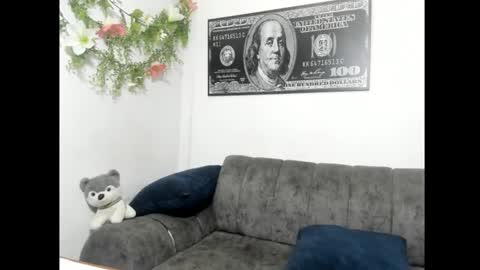 Snapshot of jhonson821 chatting on 11.13.25 jhonson821 online show from 11.13.25