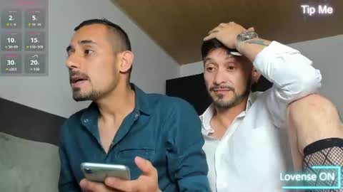Snapshot of jhonyalzate chatting on 07.05.26 Jhony Alzate online show from 07.05.26