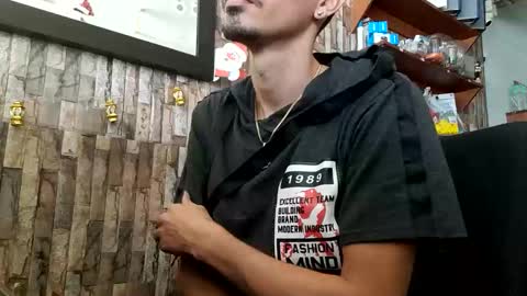 Snapshot of jhosuamoore chatting on 12.14.25 Jhosuamoore online show from 12.14.25