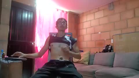 Snapshot of jhosuamoore chatting on 07.15.26 Jhosuamoore online show from 07.15.26