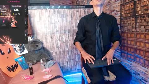 jhosuamoore2 online show from 10.30.25