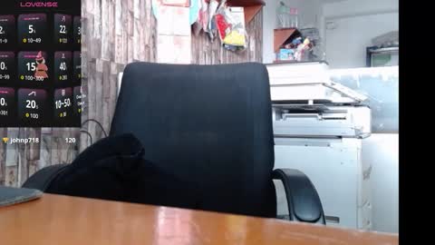 Snapshot of jhosuamoore2 chatting on 12.13.25 jhosuamoore2 online show from 12.13.25