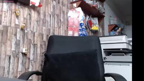 Snapshot of jhosuamoore2 chatting on 12.19.25 jhosuamoore2 online show from 12.19.25