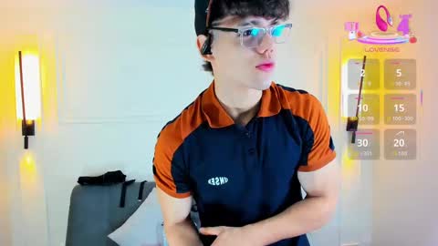 Snapshot of jhoumod_21 chatting on 09.15.25 jhoumod_21 online show from 09.15.25