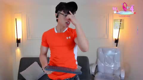 Snapshot of jhoumod_21 chatting on 09.16.25 jhoumod_21 online show from 09.16.25