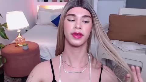 Jhuan Nhez online show from 11.16.25