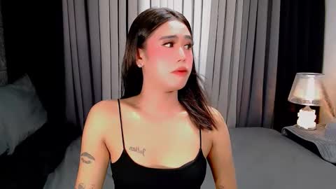 jhuliana_and_charles_room online show from 10.26.25