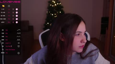 jia_lisaa online show from 12.11.24