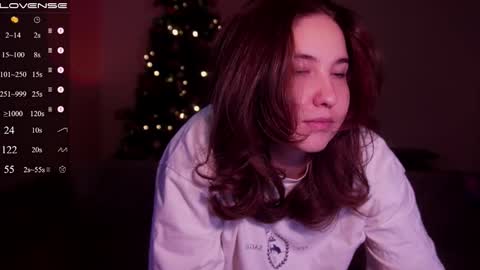 jia_lisaa online show from 12.20.25