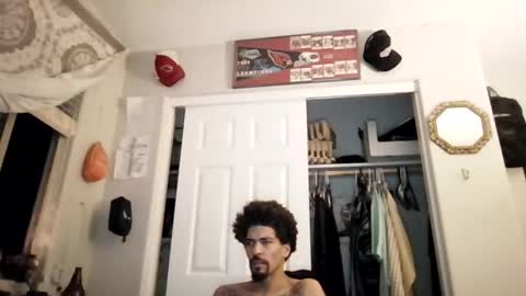 Snapshot of jiggyjwhite chatting on 12.04.25 jiggyjwhite online show from 12.04.25