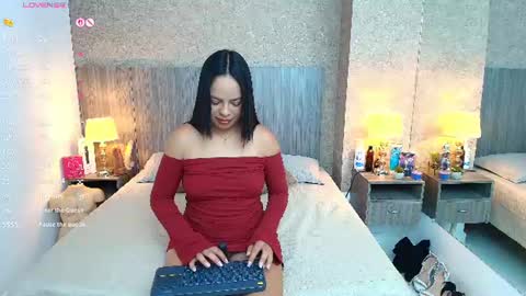Jimena Salazar online show from 06.22.26