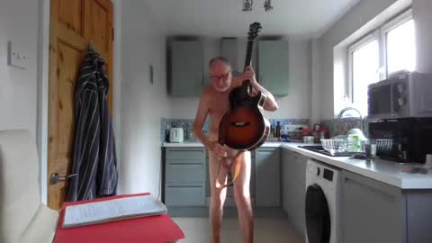 Snapshot of jimmybenido chatting on 07.05.26 Jim Redgewell online show from 07.05.26