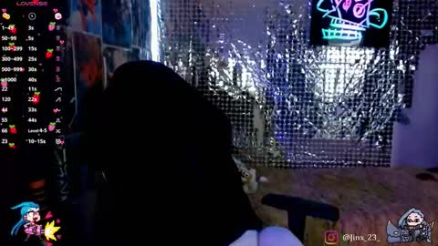 Snapshot of jinx_25 chatting on 12.05.25 Jinx online show from 12.05.25